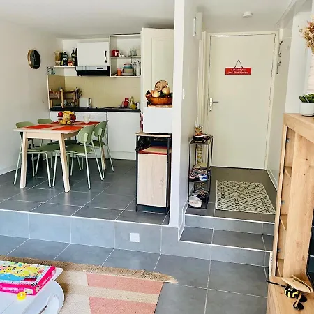 T3 Avec Terrasse, Sous Les Pins, Au Bord Du Et A 5 Min De L'ocean דירה